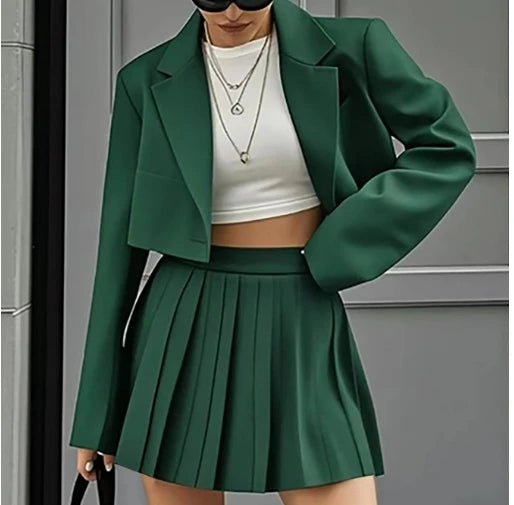 Kurzer Blazer + Minirock Plissiert Set | Elegante Streetwear