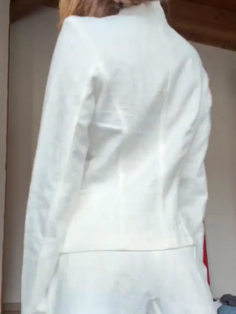 Ensemble en lin blanc | Blazer asymétrique + Short taille haute