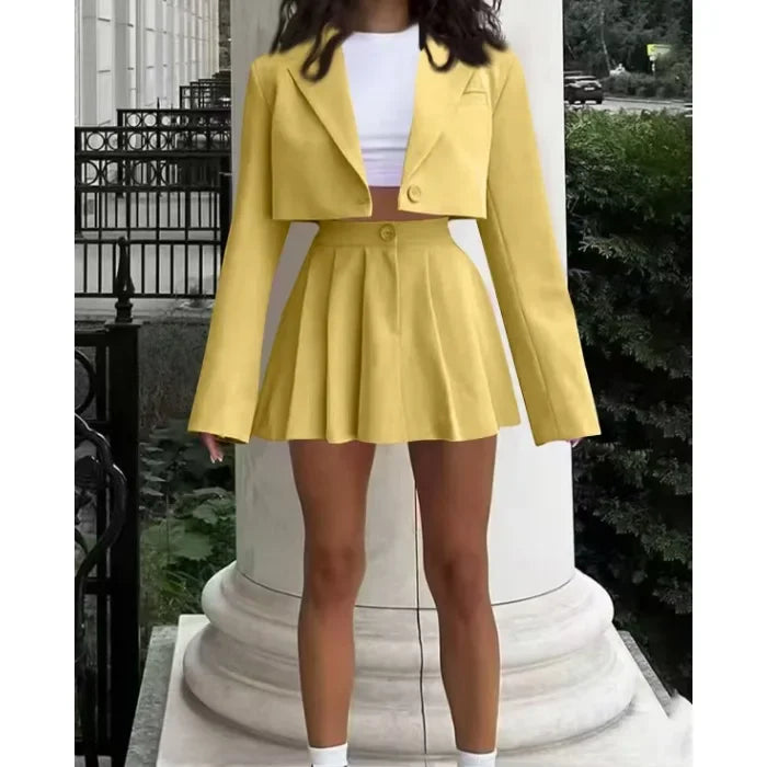 Kurzer Blazer + Minirock Plissiert Set | Elegante Streetwear
