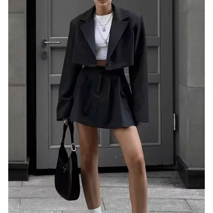 Kurzer Blazer + Minirock Plissiert Set | Elegante Streetwear